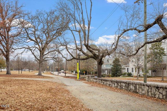 208 N Buchanan Boulevard 4, Durham, NC 27701