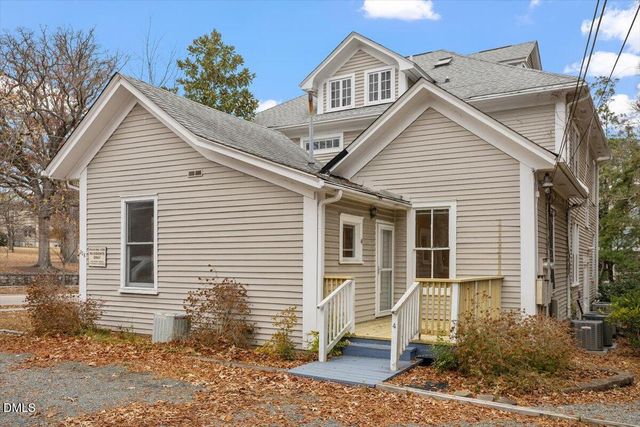 208 N Buchanan Boulevard 4, Durham, NC 27701