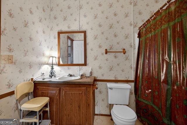 345 Robert Taylor Road, Lagrange, GA 30240