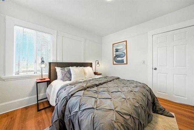 2539 Grande Vista Ave, Oakland, CA 94601