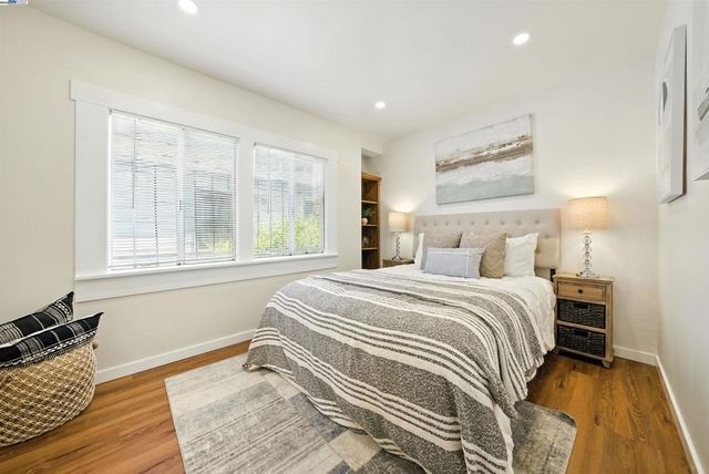 2539 Grande Vista Ave, Oakland, CA 94601