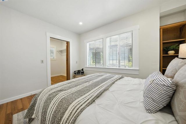 2539 Grande Vista Ave, Oakland, CA 94601