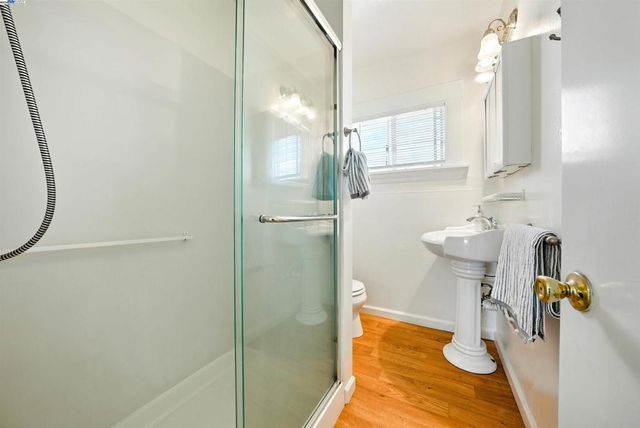 2539 Grande Vista Ave, Oakland, CA 94601