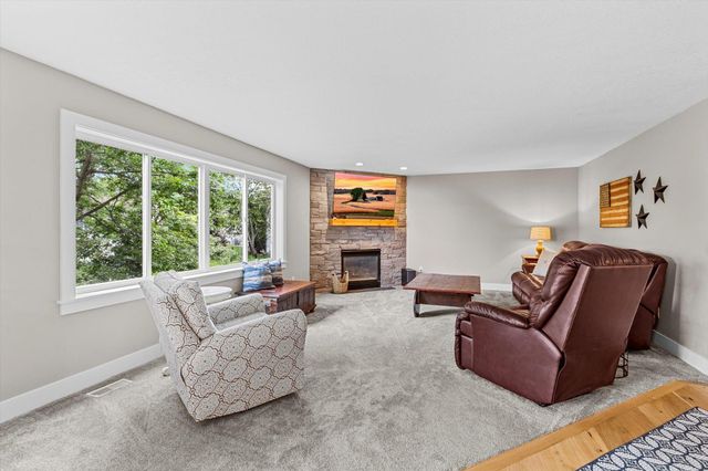 9142 Harpers Court NE, Blaine, MN 55449