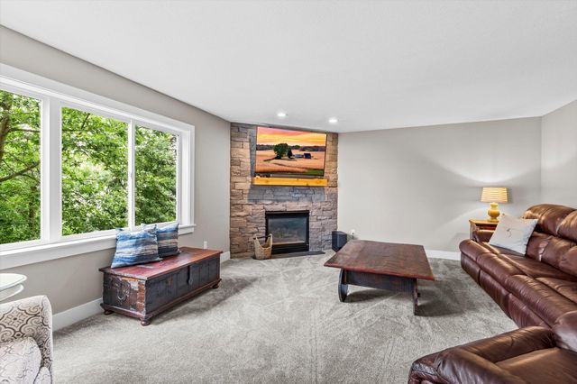 9142 Harpers Court NE, Blaine, MN 55449