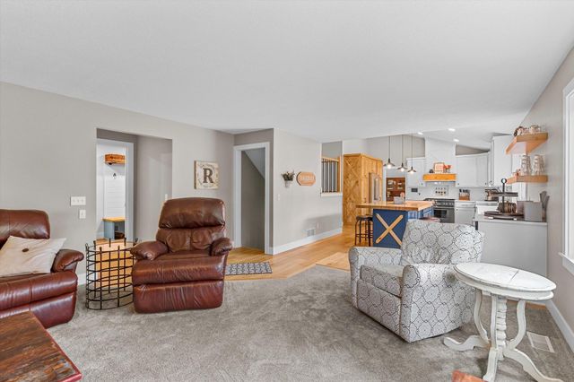 9142 Harpers Court NE, Blaine, MN 55449
