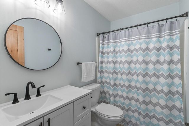 9142 Harpers Court NE, Blaine, MN 55449