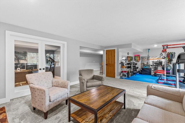 9142 Harpers Court NE, Blaine, MN 55449
