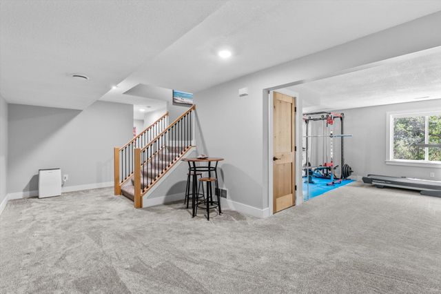 9142 Harpers Court NE, Blaine, MN 55449