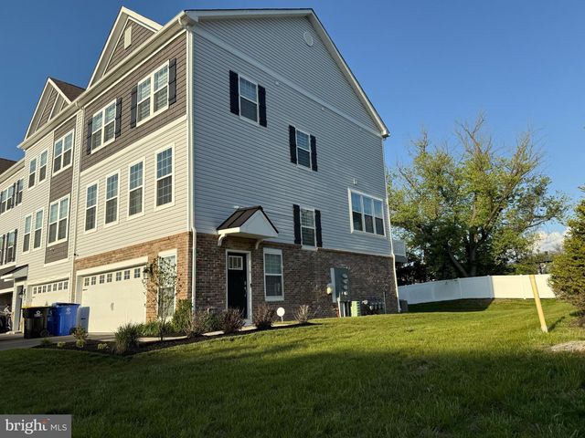 1 AUTUMN PARK BLVD, Medford, NJ 08055