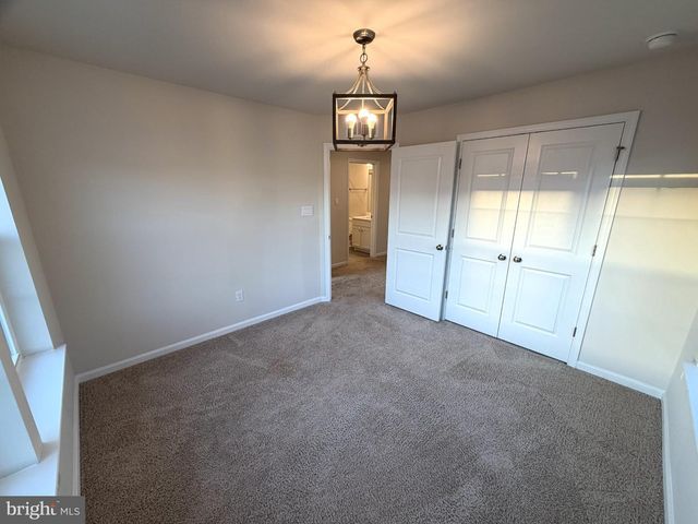 1 AUTUMN PARK BLVD, Medford, NJ 08055