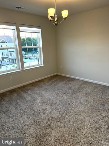 1 AUTUMN PARK BLVD, Medford, NJ 08055