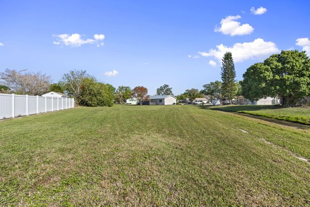 1900 SE Ancora Court, Port St. Lucie, Port St Lucie, FL 34952