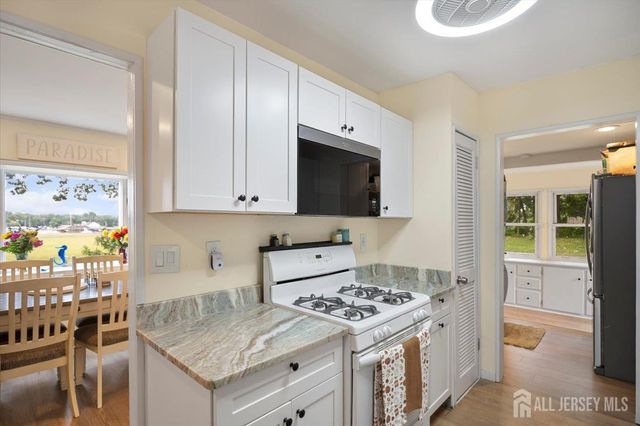 471 Beverly Drive, Aberdeen, NJ 07735