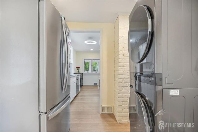 471 Beverly Drive, Aberdeen, NJ 07735