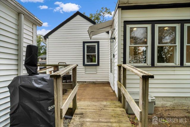 471 Beverly Drive, Aberdeen, NJ 07735