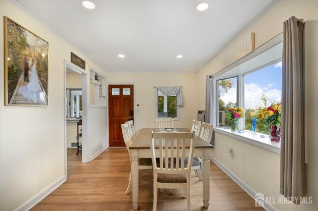 471 Beverly Drive, Aberdeen, NJ 07735