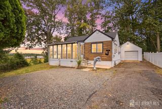 471 Beverly Drive, Aberdeen, NJ 07735