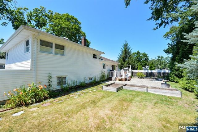 7 Harrison Street, Dumont, NJ 07628