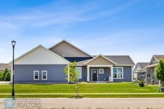 4930 Avery Lane S, Fargo, ND 58104