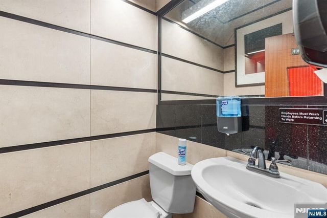 634 Westwood, River Vale, NJ 07675