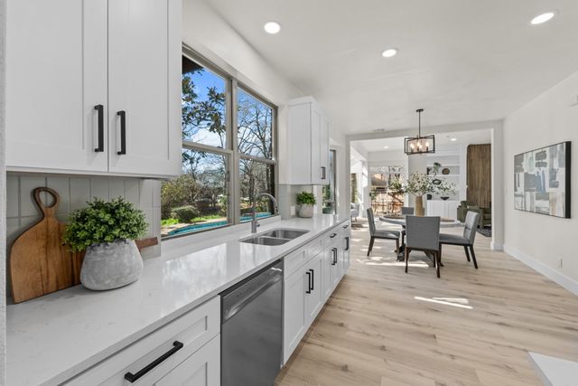 4706 El Brevo Court, Arlington, TX 76017