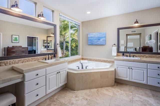 3459 Paseo Ancho, Carlsbad, CA 92009