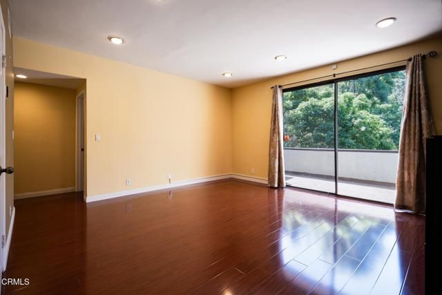 314 Monterey Road 18, South Pasadena, CA 91030