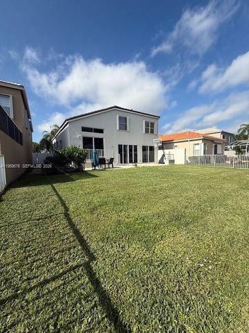 1471 NW 159th Ave, Pembroke Pines, FL 33028