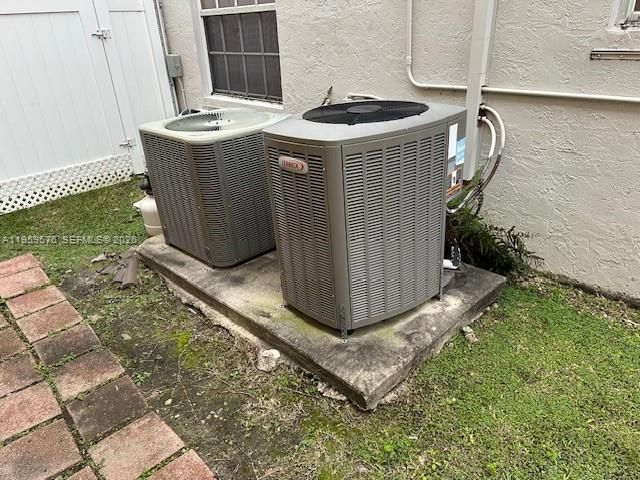 1471 NW 159th Ave, Pembroke Pines, FL 33028