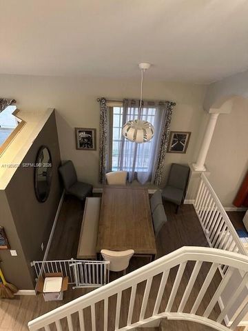 1471 NW 159th Ave, Pembroke Pines, FL 33028