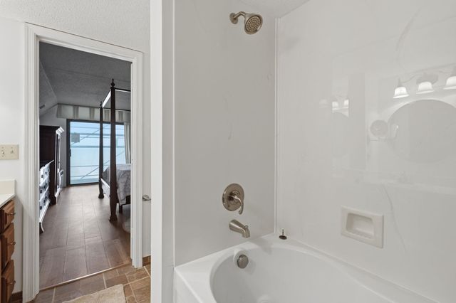 4311 S Ocean Blvd Apt 602, North Myrtle Beach, SC 29582