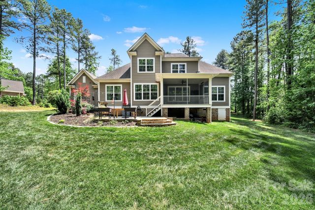 1026 Ledge Wood Lane, Clover, SC 29710