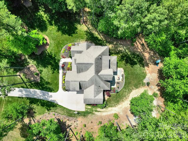 1026 Ledge Wood Lane, Clover, SC 29710