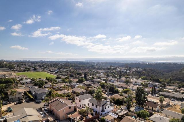 6728 36 Thomson Ct, San Diego, CA 92111