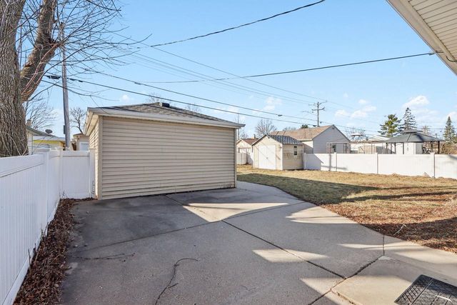 6609 W Morgan AVENUE, Milwaukee, WI 53220