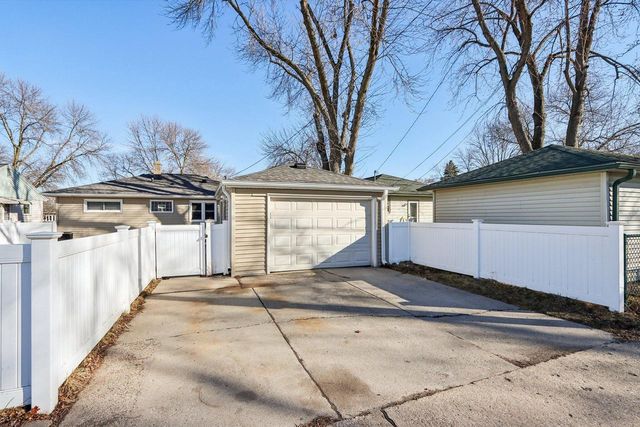6609 W Morgan AVENUE, Milwaukee, WI 53220