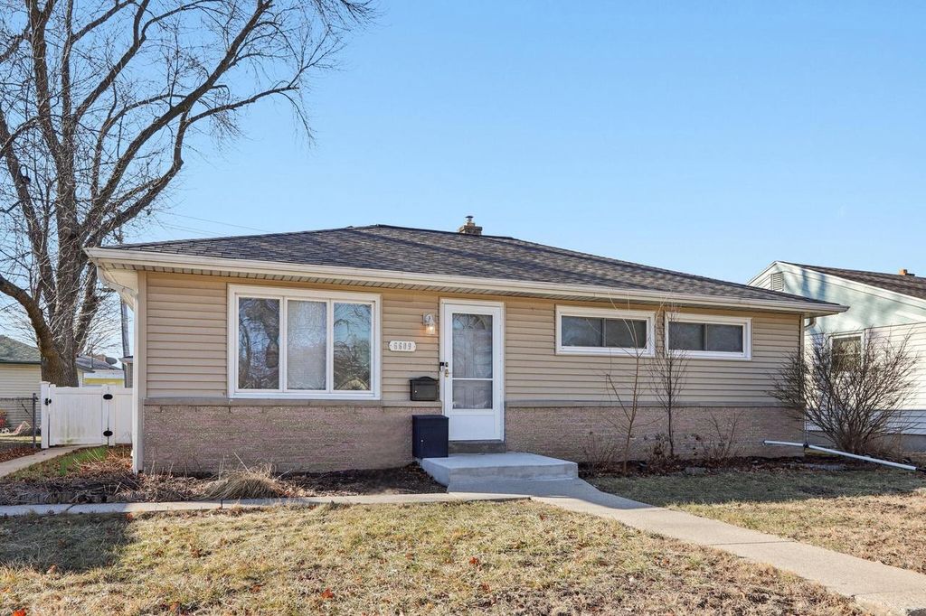 6609 W Morgan AVENUE, Milwaukee, WI 53220