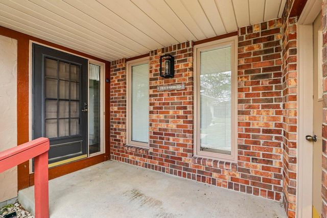 715 Tamarack Dr E, West Bend, WI 53095