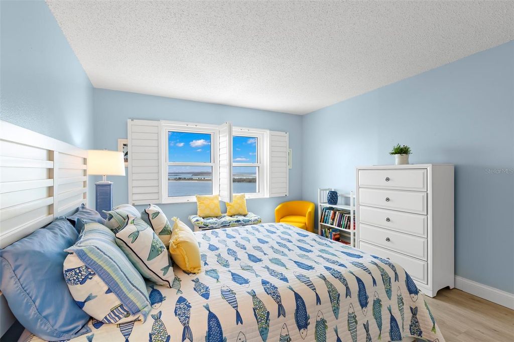 Image 23 of property listing at 9 FORBES PLACE 707, Dunedin, FL 34698