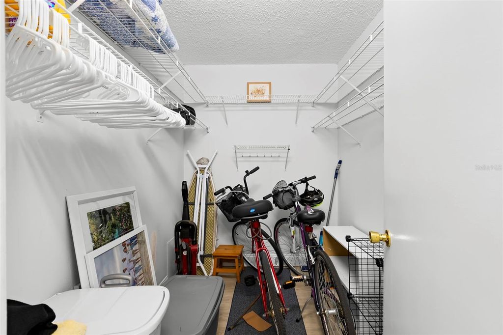 Image 26 of property listing at 9 FORBES PLACE 707, Dunedin, FL 34698