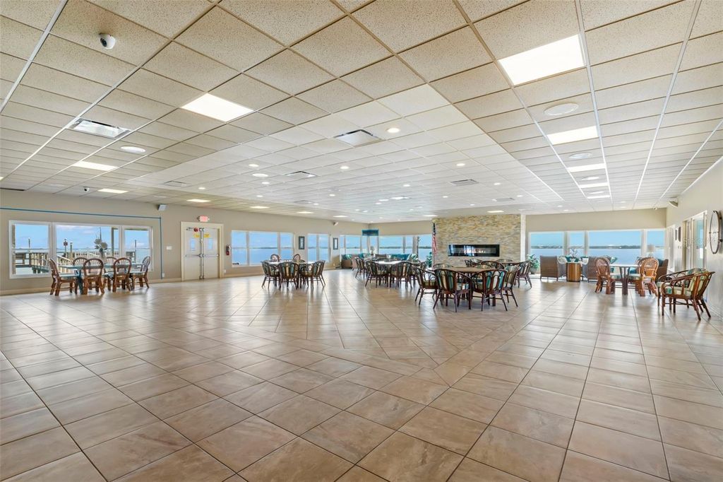 Image 34 of property listing at 9 FORBES PLACE 707, Dunedin, FL 34698