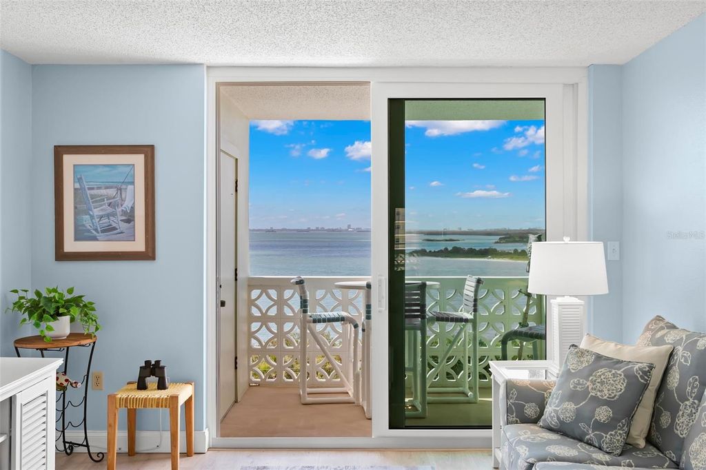 Image 10 of property listing at 9 FORBES PLACE 707, Dunedin, FL 34698