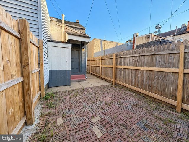 1056 SPRUCE ST, Reading, PA 19602