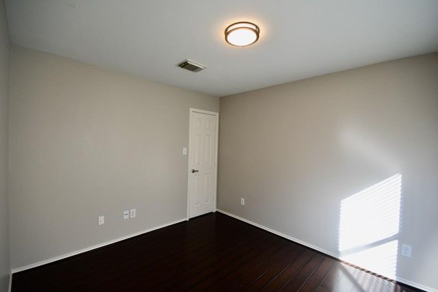 1706 Redwing Bluff Drive, Houston, TX 77009