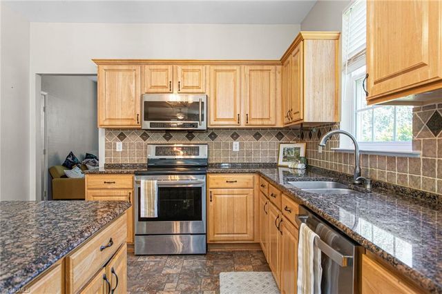 3728 Georgia Pond Lane, High Point, NC 27265