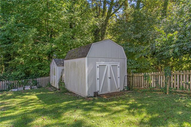 3728 Georgia Pond Lane, High Point, NC 27265