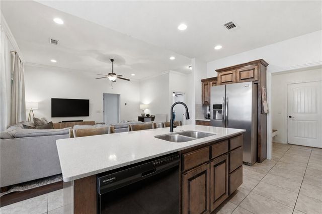 705 Olivia Lane, Centerton, AR 72719