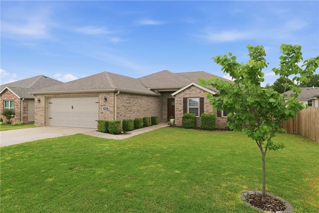 705 Olivia Lane, Centerton, AR 72719