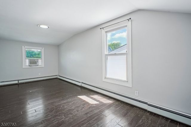 296 Dixon Ave, Paterson City, NJ 07501